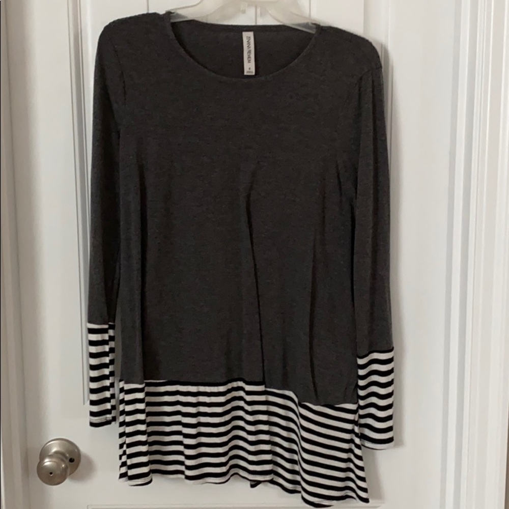 Boutique tunic w pockets